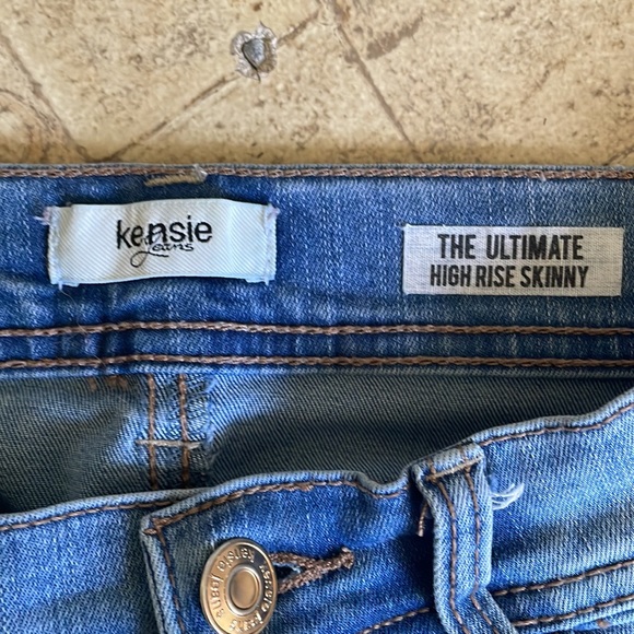 Kenzie High Rise Skinny Jeans fbdrm - Picture 4 of 5